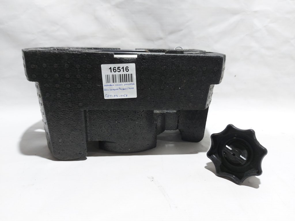 Passat s Вставка колеса запасного (пінопласт) Volkswagen Passat S 2012-2019 561012115A Volkswagen Passat S 6