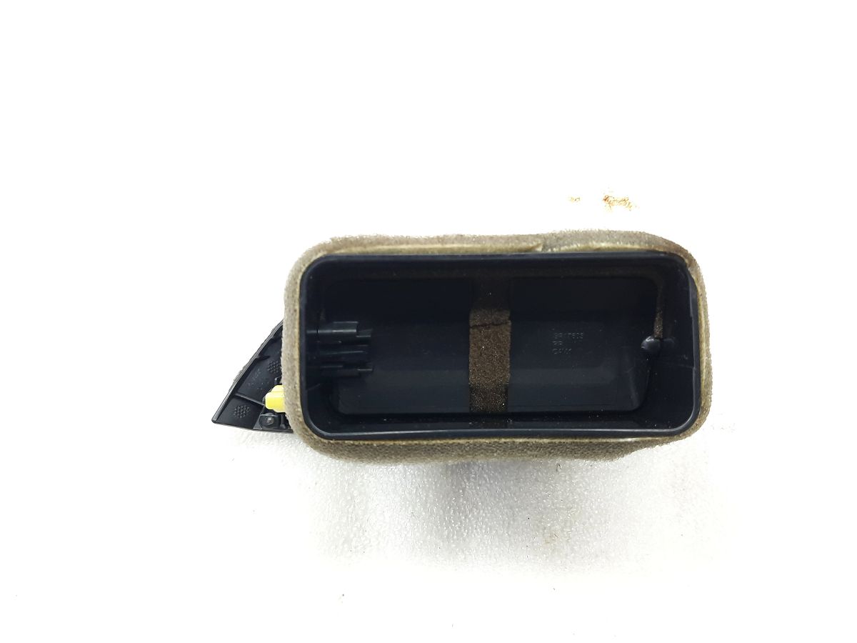 Camry Решітка повітроводу торпеди права Toyota Camry 2015-2017 5567006210C0 Toyota Camry 3