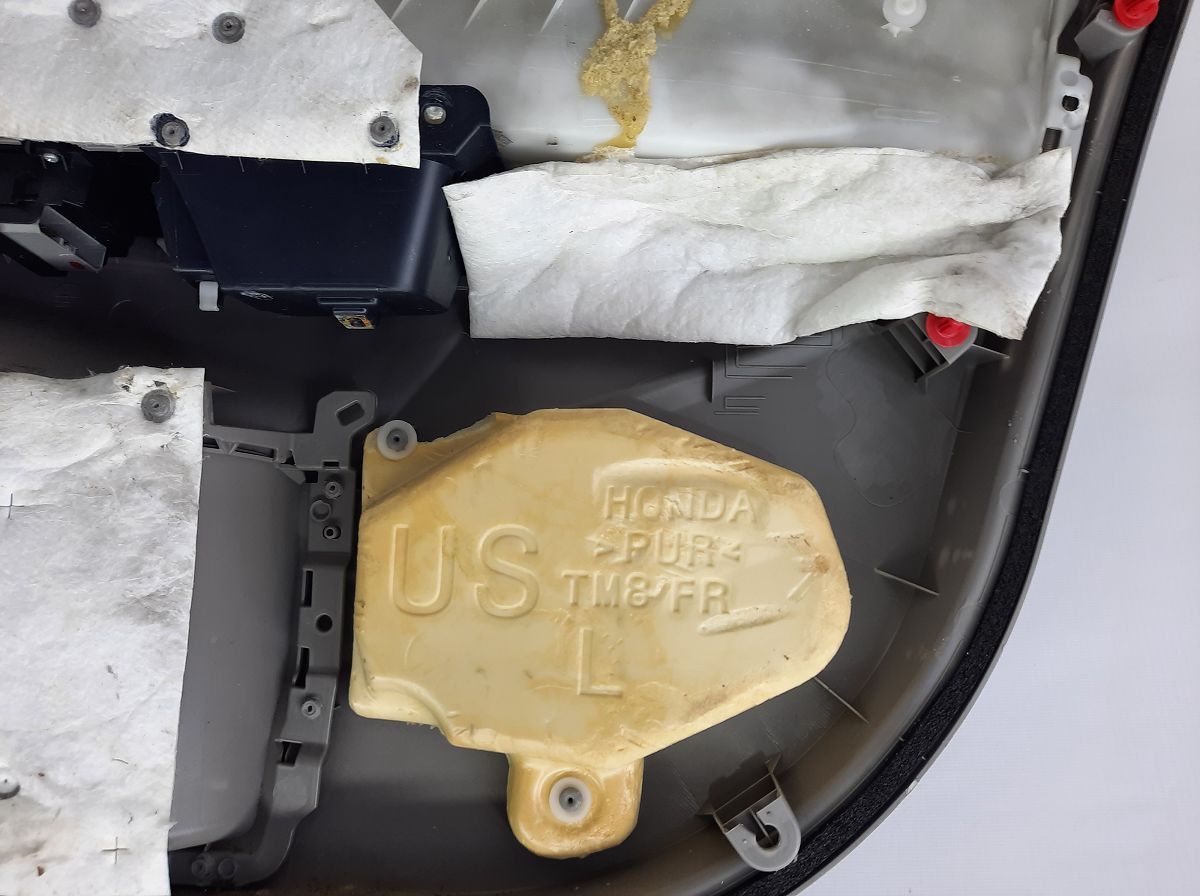 Insight Карта двери передней левой Honda Insight 2010 83580TM8A03ZA Honda Insight 5