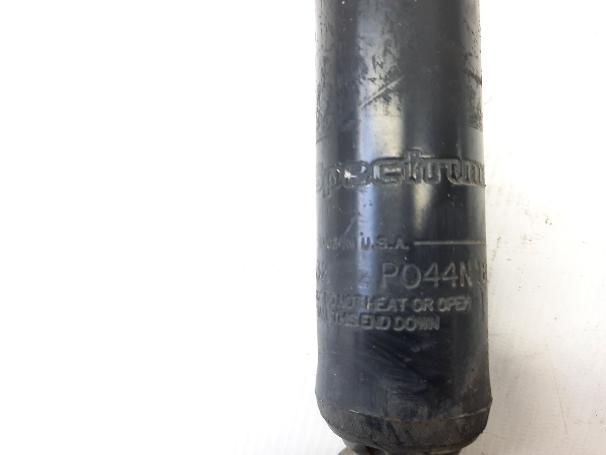 Sentra Амортизатор задний левый/правый Nissan Sentra 2014-2019 E62109AM0A Nissan Sentra 3