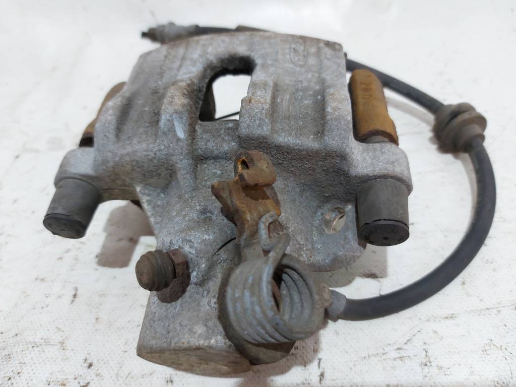 Escape Суппорт тормозной задний левый Ford Escape 2013-2016 8M5Z-2552-L Ford Escape 5