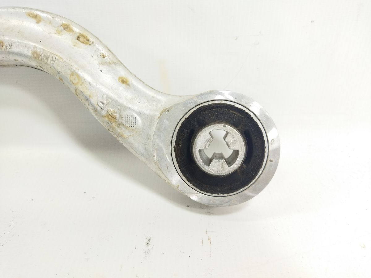 Model 3 Важіль передній правий нижній (банан) Tesla Model 3 2020-2024 104435900A Tesla Model 3 2