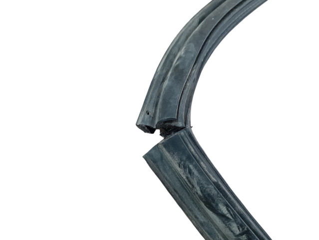 Model 3 Уплотнитель проема багажного отделения Tesla Model 3 2021-2023 109106900E Tesla Model 3 2