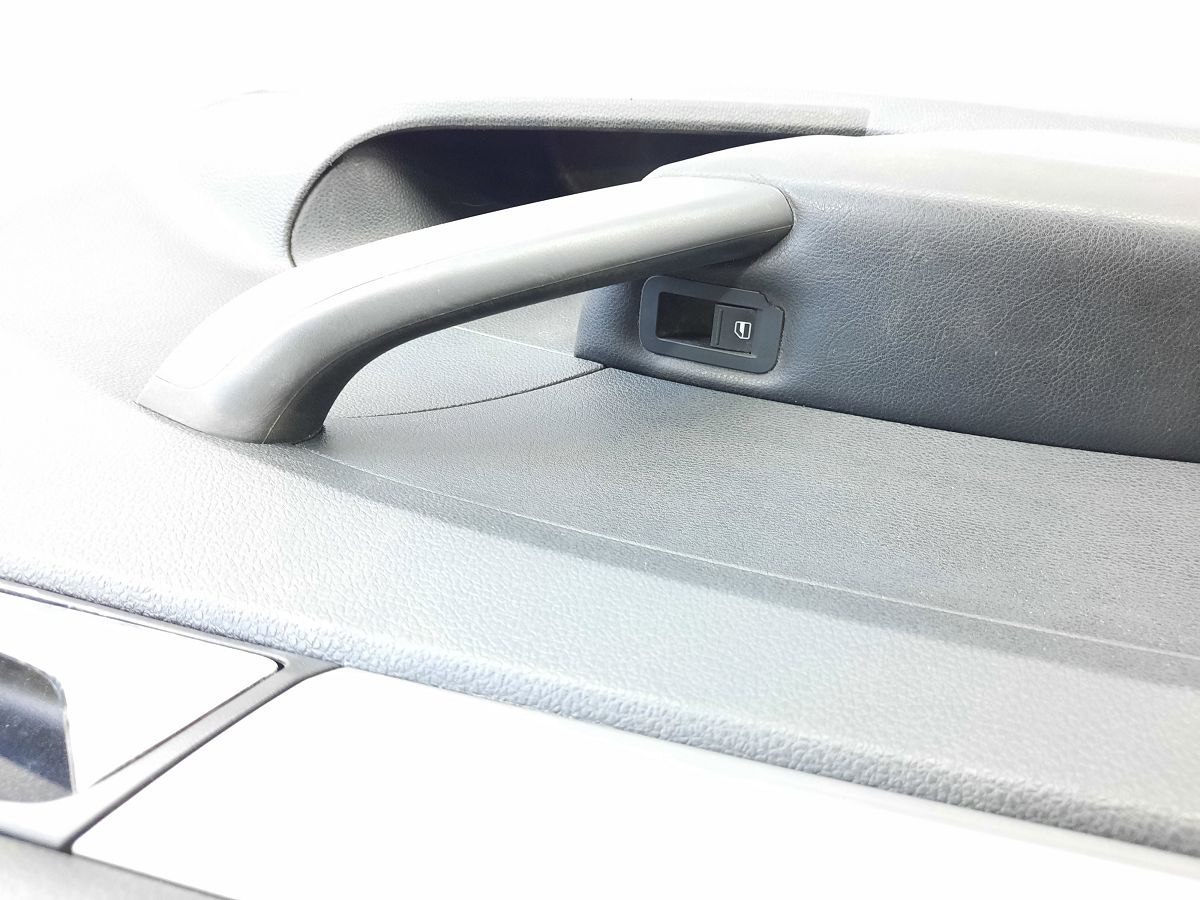 Passat s Карта дверей задньої лівої Volkswagen Passat S 2012-2018 561867211FOUR Volkswagen Passat S 3