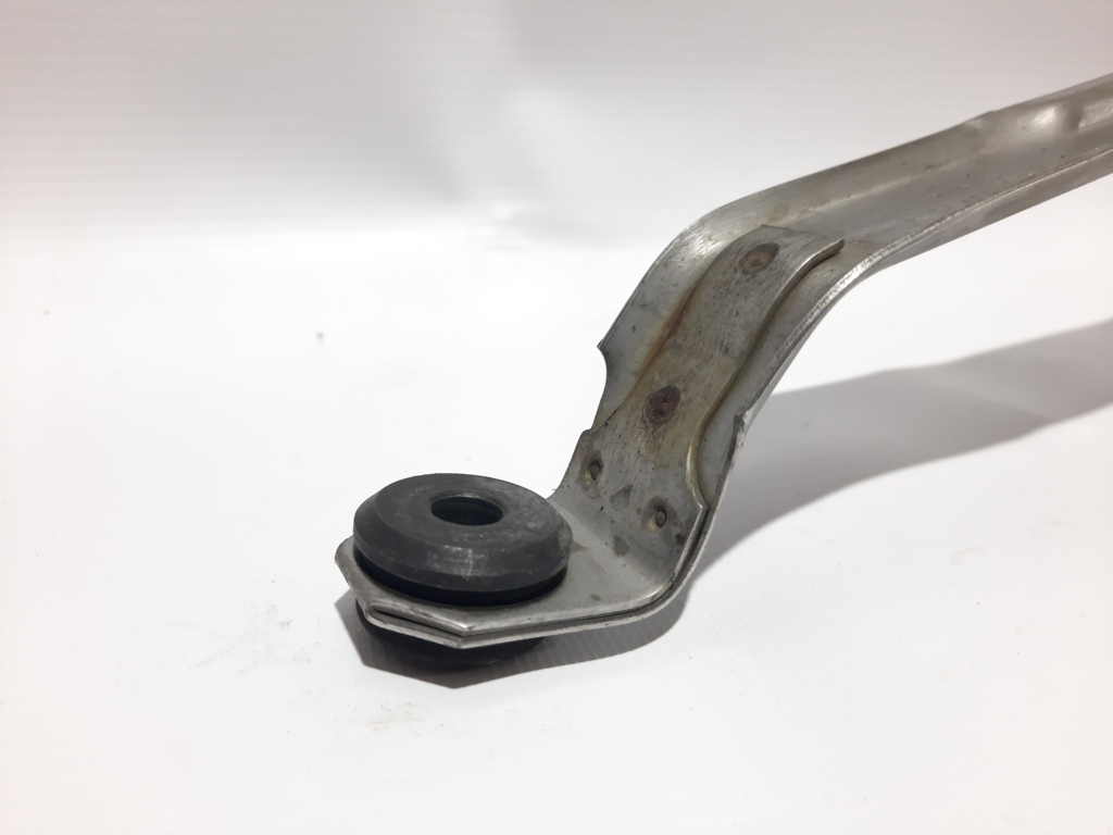 7 series Хомут кріплення бензобака BMW 7 2009-2015 16117184963 BMW 7 6