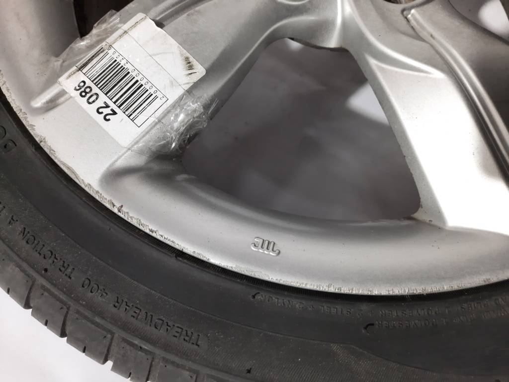 Veloster Колеса R17 Hyundai Veloster 2012-2014 529102V050 Hyundai Veloster 3