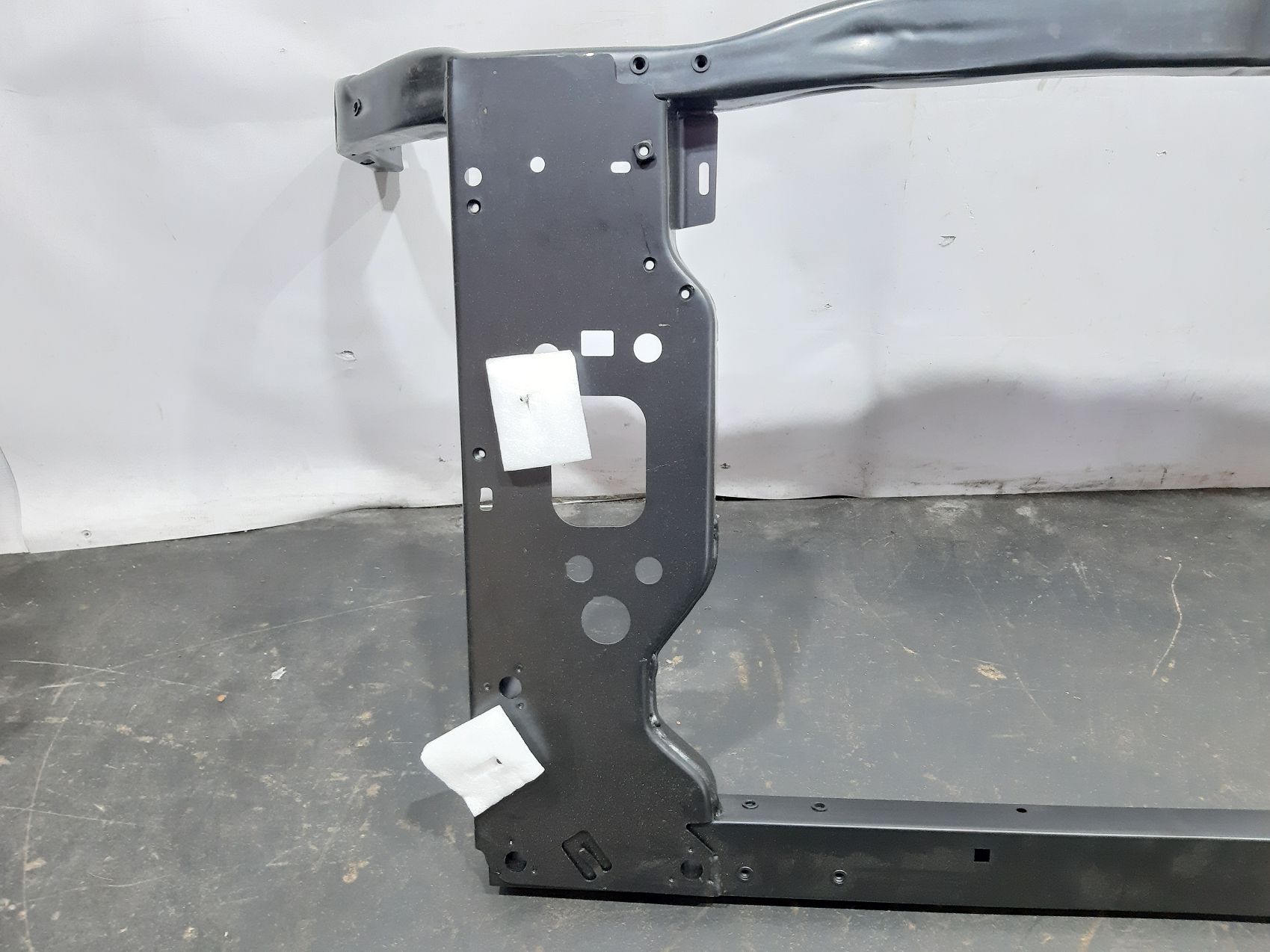  Передняя панель (телевизор) Jeep Cherokee `14-18 Jeep Cherokee 2