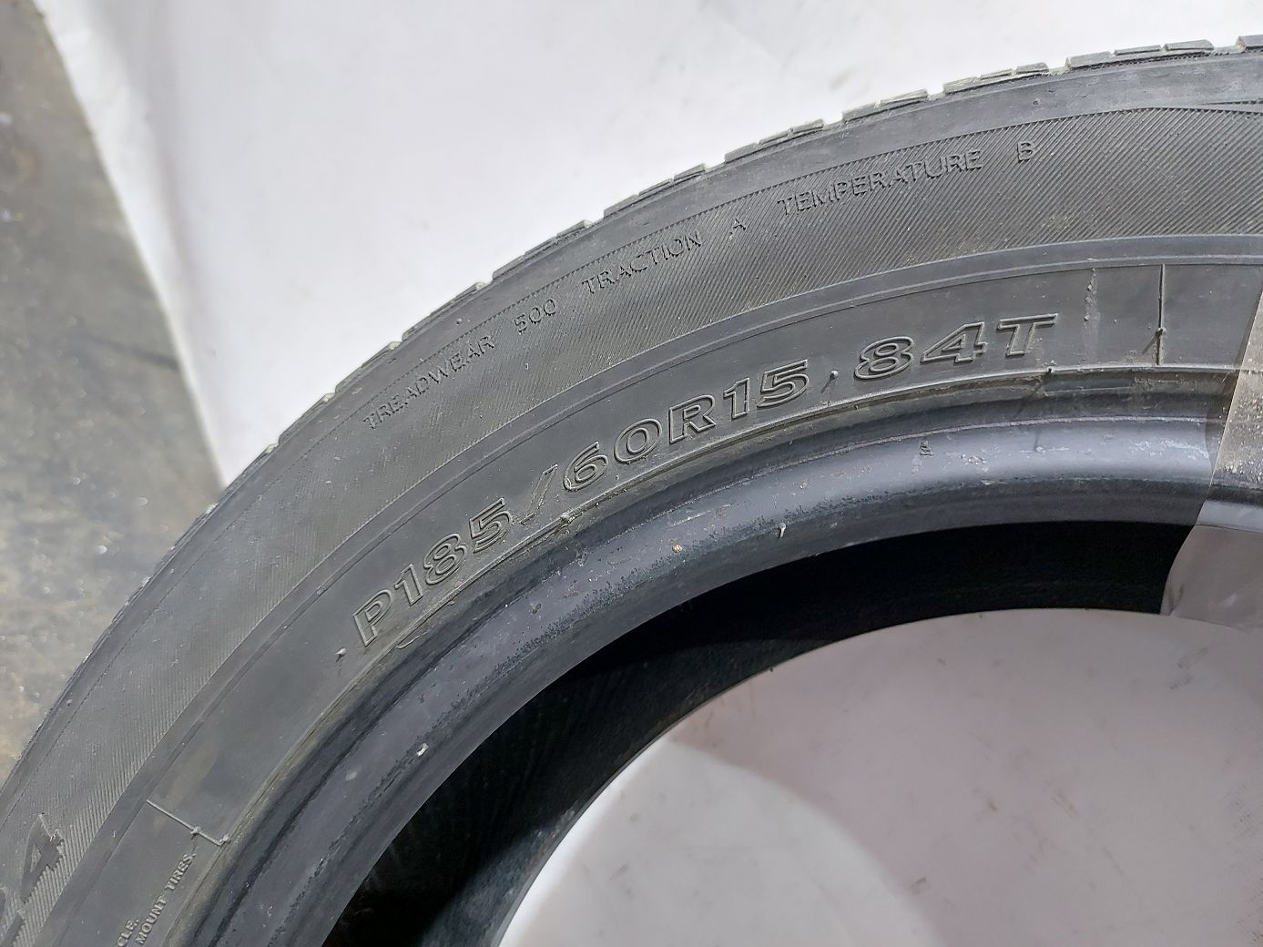 Всесезонные шины Резина Hankook Optimo 185/60R15 2