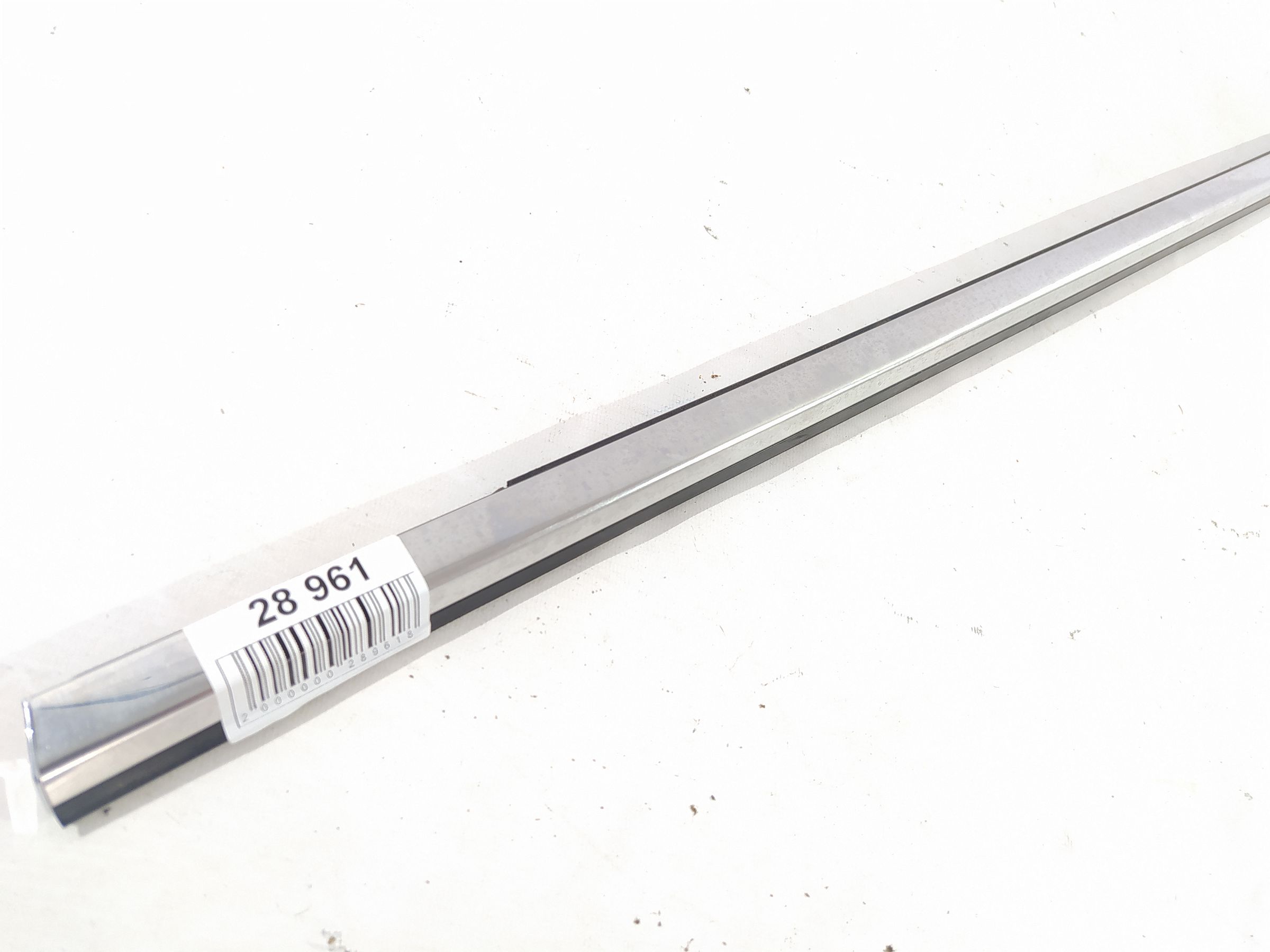 Cts Ущільнювач скла (молдинг) двері передньої лівої зовнішній Cadillac CTS 2008-2014 22923353 Cadillac CTS 3