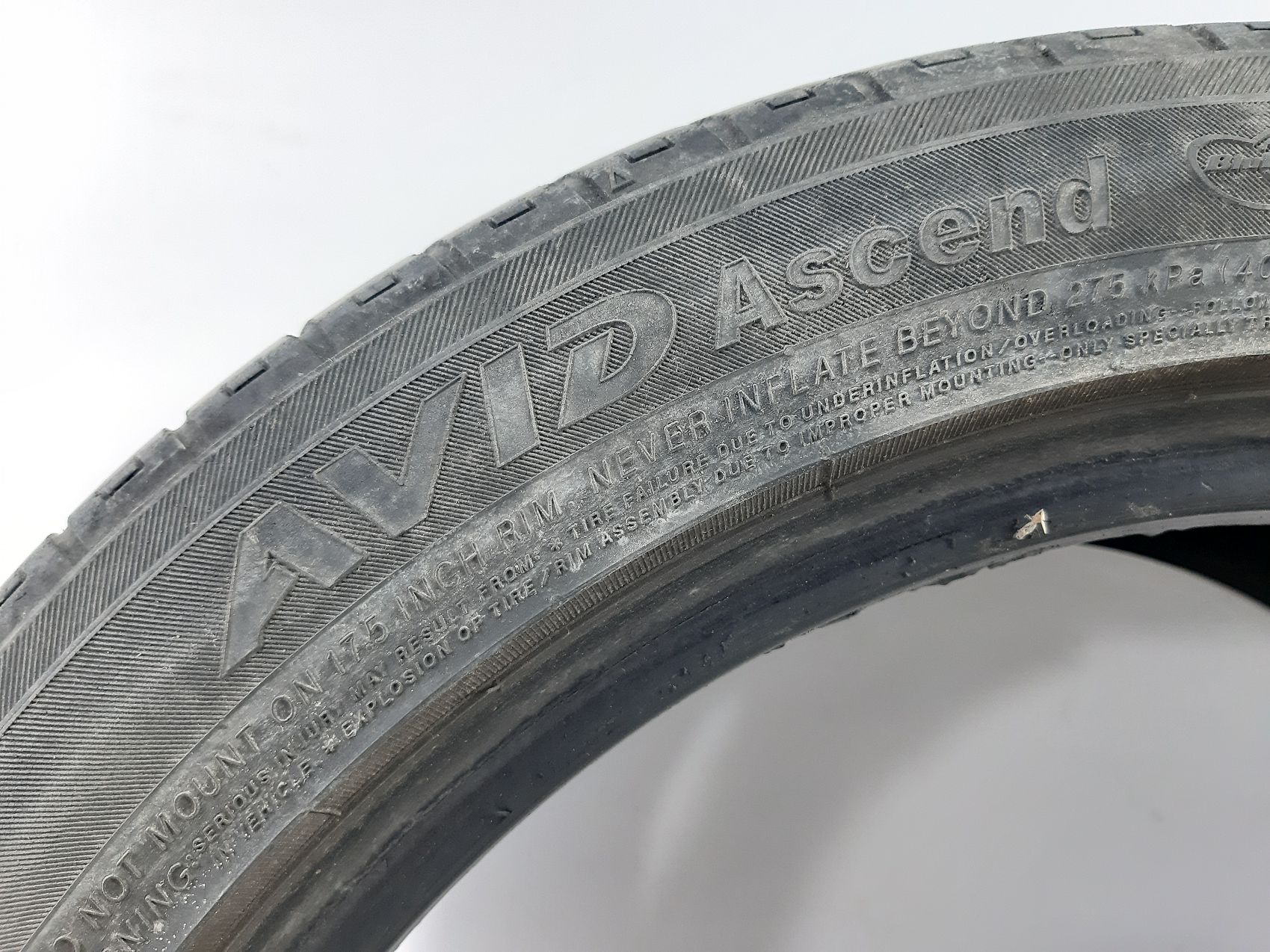  Гума YOKOHAMA AVID Ascend P215/50R17 93V M+S 2