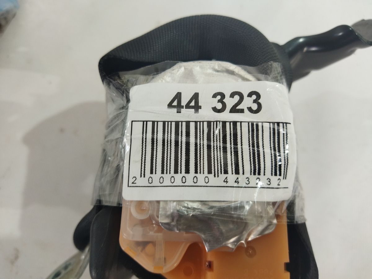 6 Ремень безопасности задний правый Mazda 6 2013-2017 GJY957730A Mazda 6 4