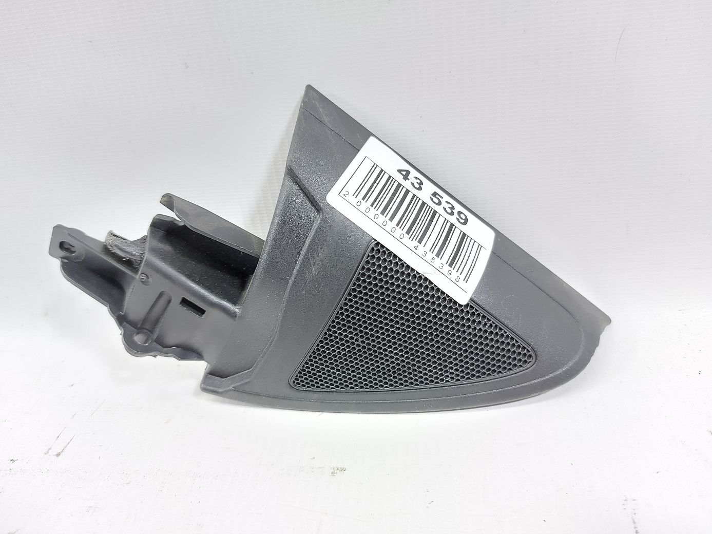 Passat cc. Кутник дверей передньої лівої внутрішній Volkswagen Passat CC 2014-2017 3C8837973L9B9 Volkswagen Passat CC