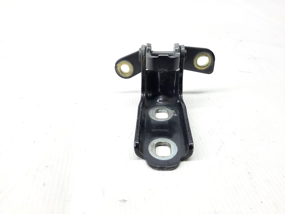 Cruze. Петля двері задньої правої нижня Chevrolet Cruze 2011-2016 13501716 Chevrolet Cruze