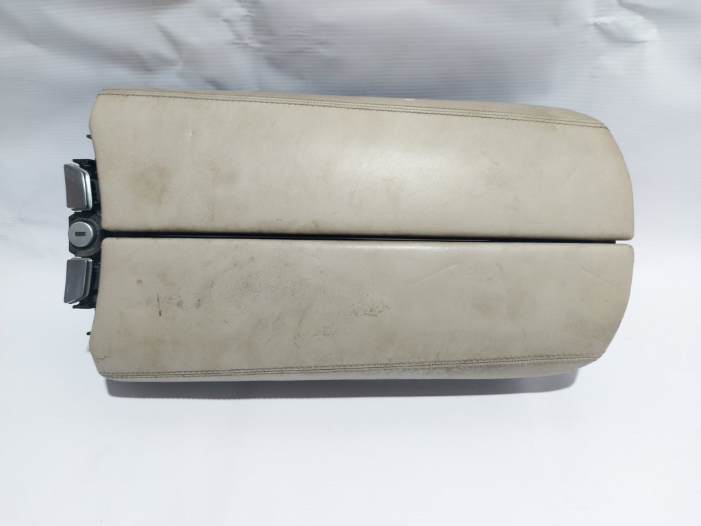 7 series. Підлокітник передній BMW 7 2012 81814005 BMW 7