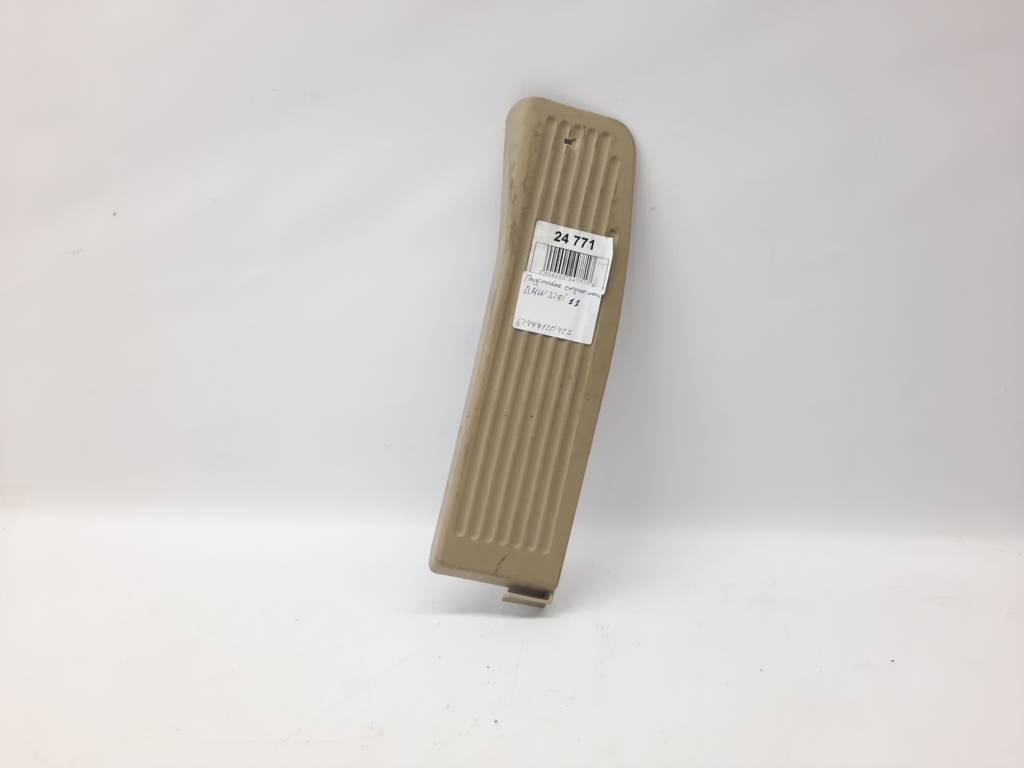 328i xdrive. Підставка для відпочинку ноги BMW 328i xDrive 2011 51477120422 BMW 328i xDrive