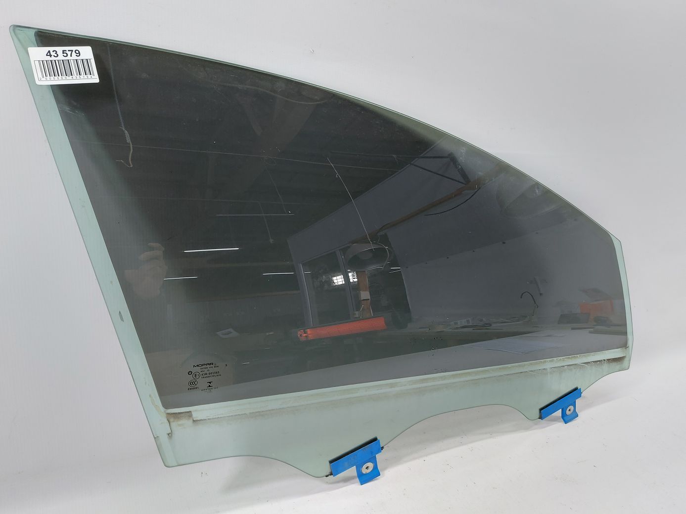 200. Скло дверей передньої правої Chrysler 200 2015-2017 68104918AA Chrysler 200