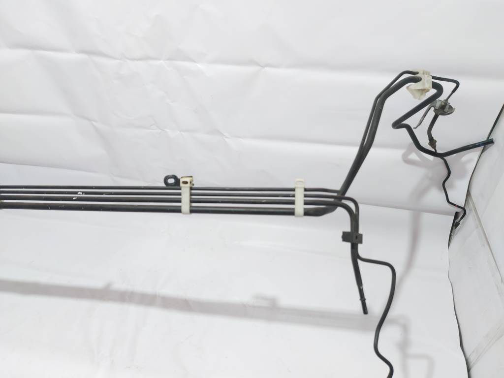 Prius c Паливна магістраль Toyota Prius C 2012-2019 7720952200 Toyota Prius C 4