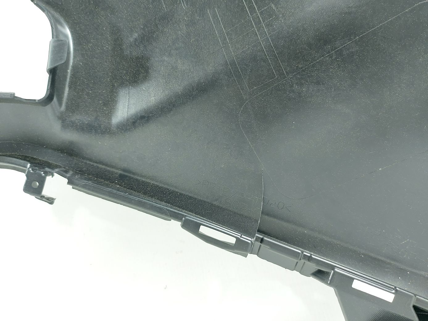 Товары с дефектами Бампер передний (сломан) Toyota RAV-4 2018-2021 521190R919 Toyota RAV-4 13