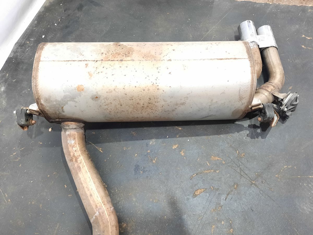 328i xdrive Вихлопна труба задня частина BMW 328i xDrive 2013-2016 18307627142 BMW 328i xDrive 7