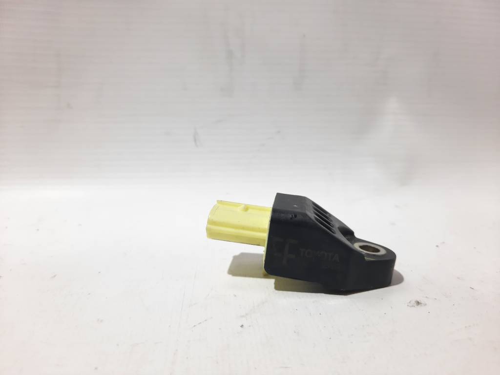 Sienna. Датчик бічного удару Toyota SIENNA 2015-2019 8983108050 Toyota SIENNA Sienna. Датчик бічного удару Toyota SIENNA 2015-2019 8983108050 Toyota SIENNA