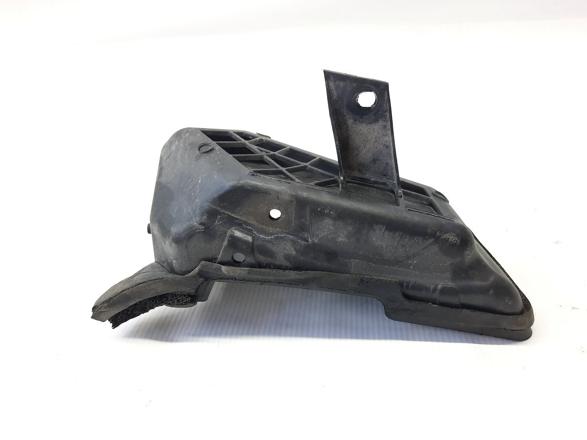 Ats Повітропровід кузова передній правий Cadillac ATS 2016 23493740 Cadillac ATS 3