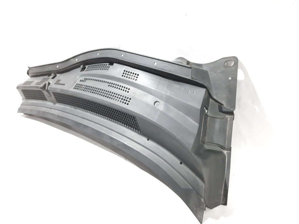 3 Воздуховод под лобовое стекло правый Mazda 3 2014-2018 BJS7507R0A Mazda 3 2
