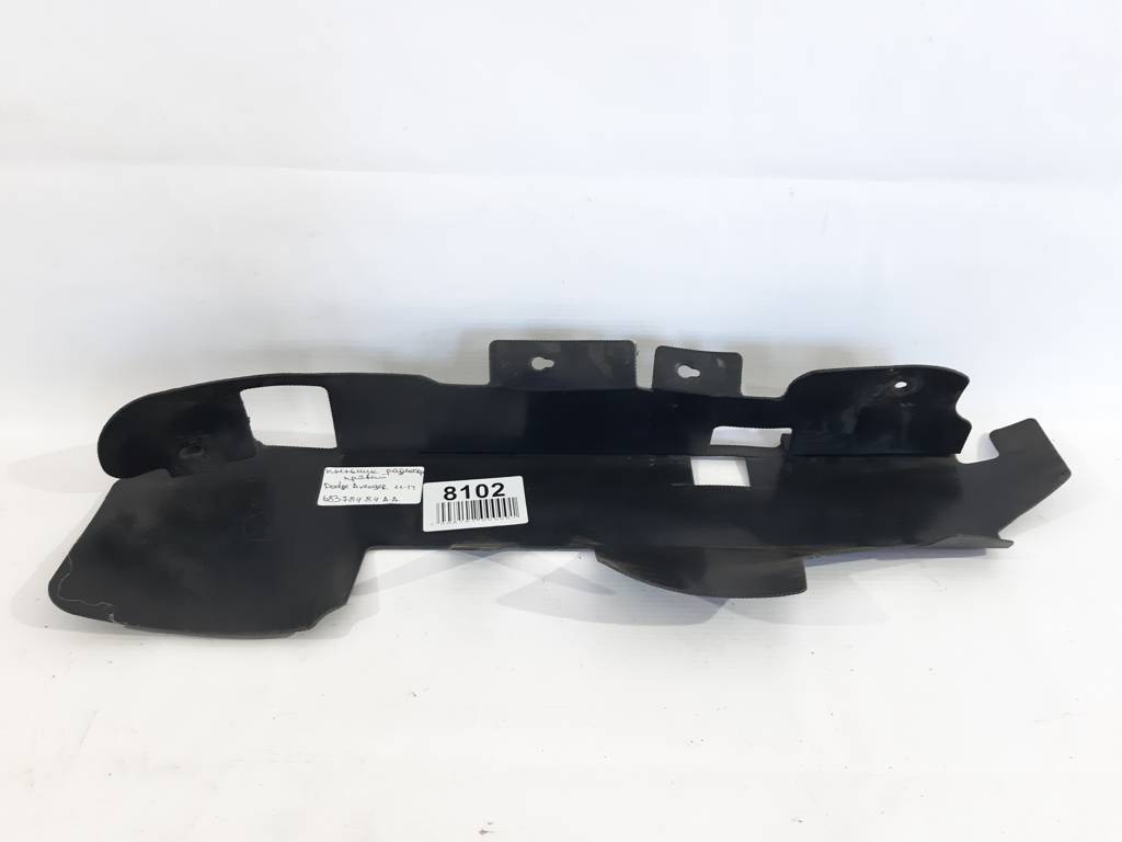 Avenger Дефлектор радіатора правий Dodge Avenger 2011-2014 68378484AA Dodge Avenger 3
