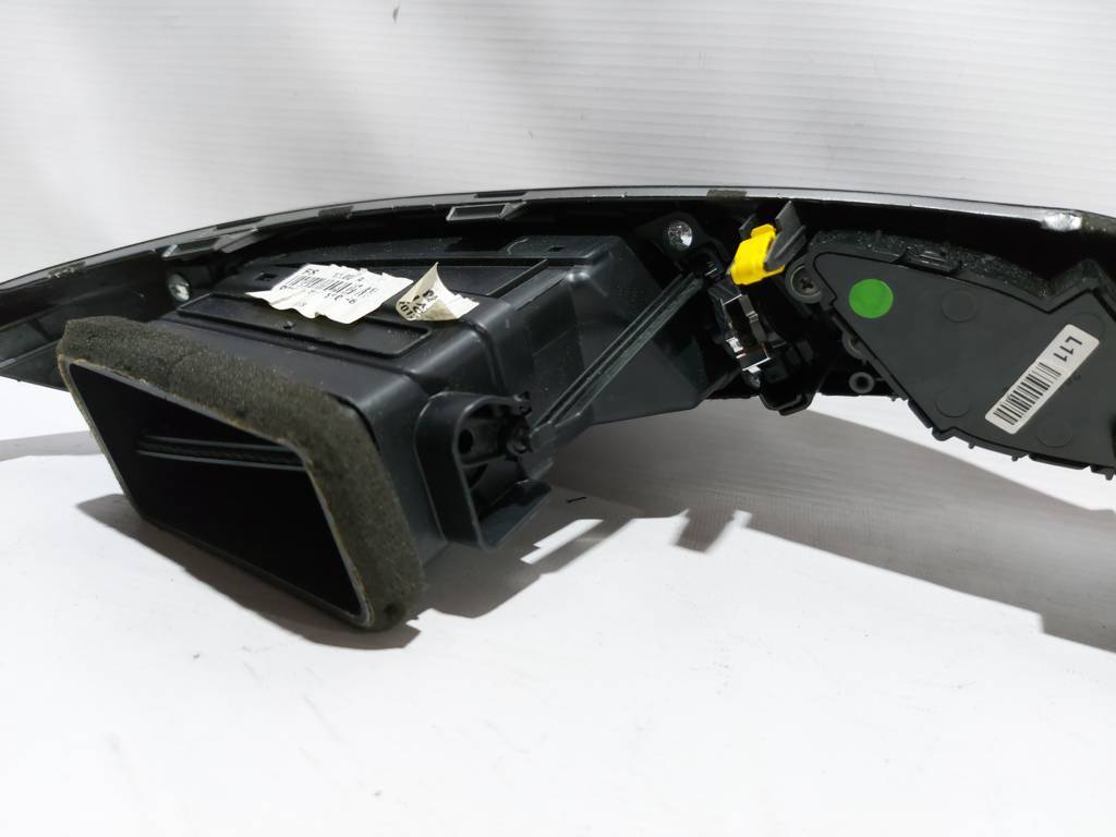 Veloster Повітропровід центральний Hyundai Veloster 2012-2016 84740-2V100-RDR Hyundai Veloster 11