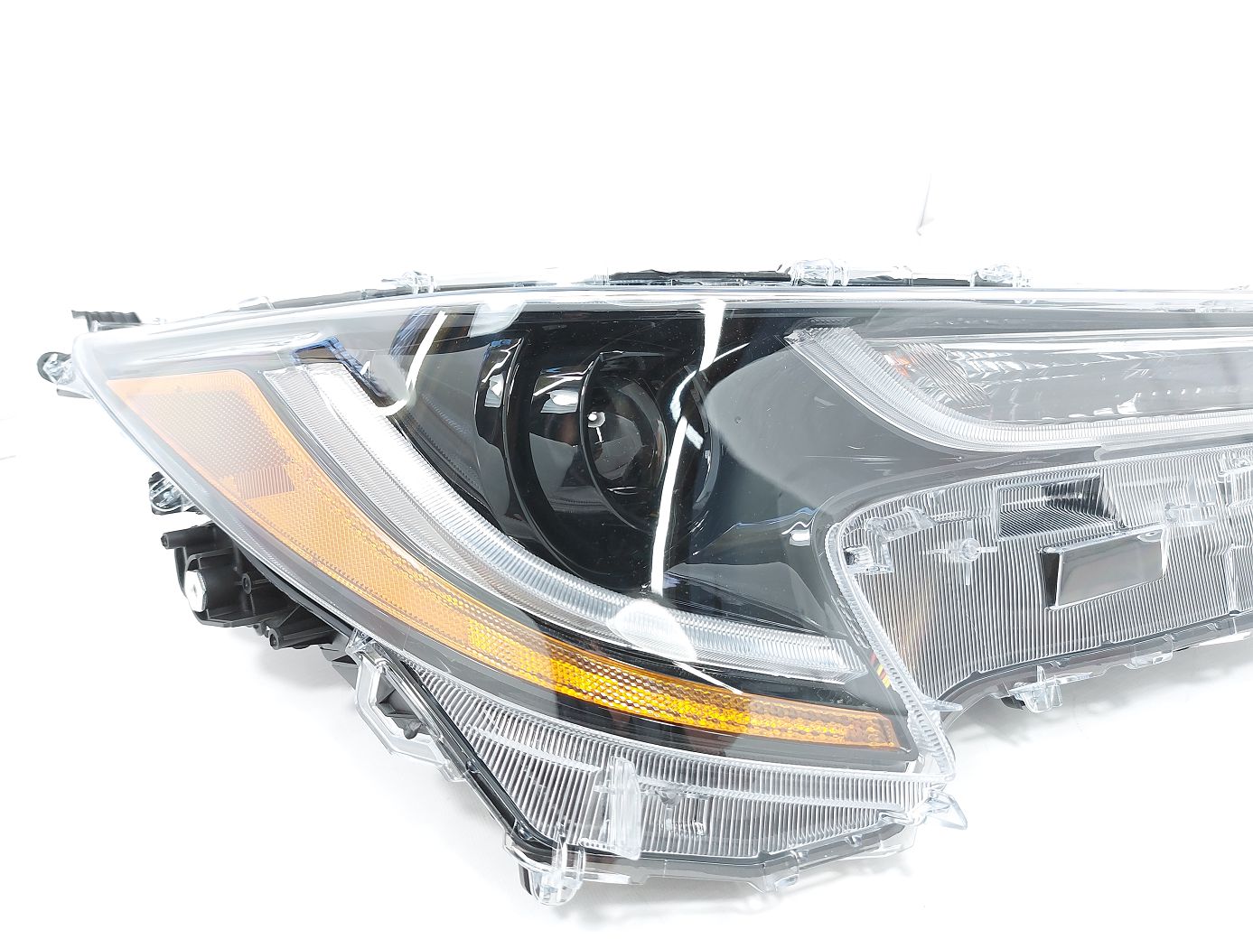 Фари головного світла Фара передня права (LE) Toyota Corolla 2019-2021 8111002S30 Toyota Corolla 3