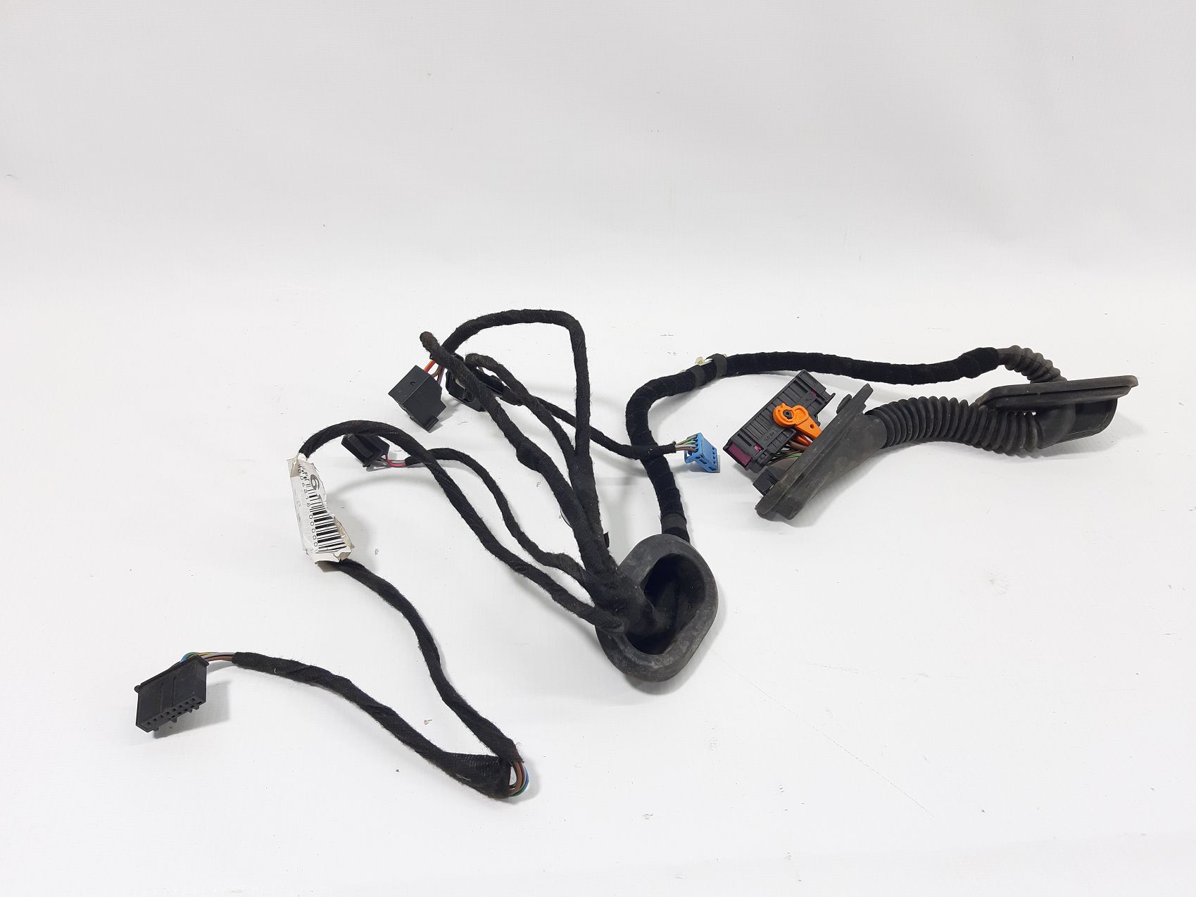 Passat. Проводка дверей задньої лівої Volkswagen Passat 2012-2019 561971693AC Volkswagen Passat