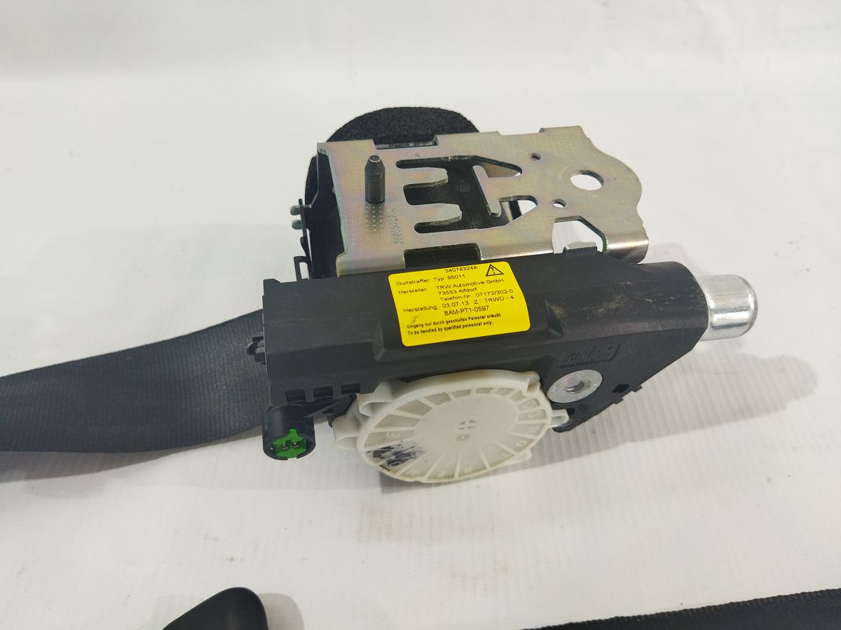 S60 Ремінь безпеки задній центральний Volvo S60 2012-2018 39822961 Volvo S60 4