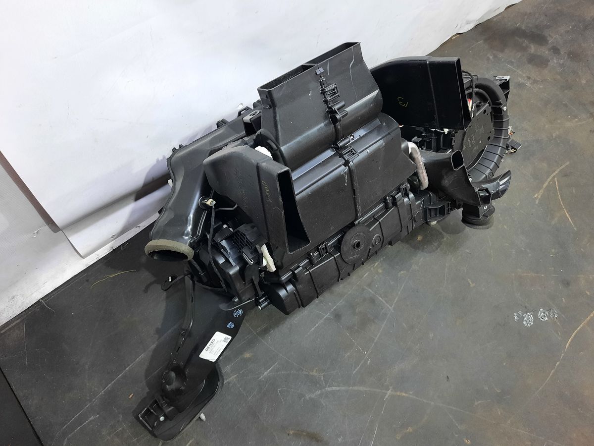 Товари з дефектами Піч (дефект) Cadillac ATS 2013-2019 22799389 Cadillac ATS 7