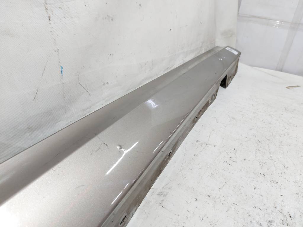 328i xdrive Поріг правий (пластик) BMW 328i xDrive 2006-2012 51778041142 BMW 328i xDrive 2