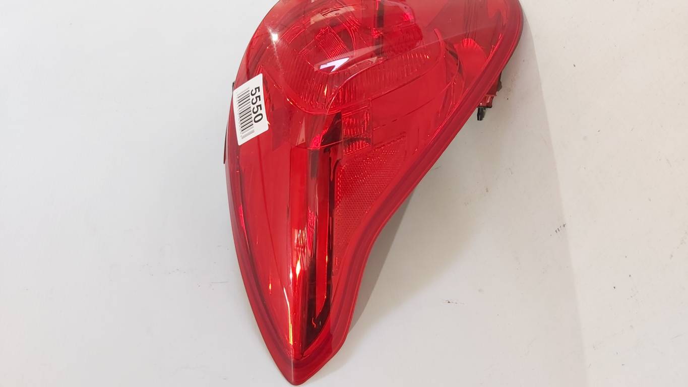 Encore Фонарь задний левый Buick Encore 2013-2016 42673074 Buick Encore 3