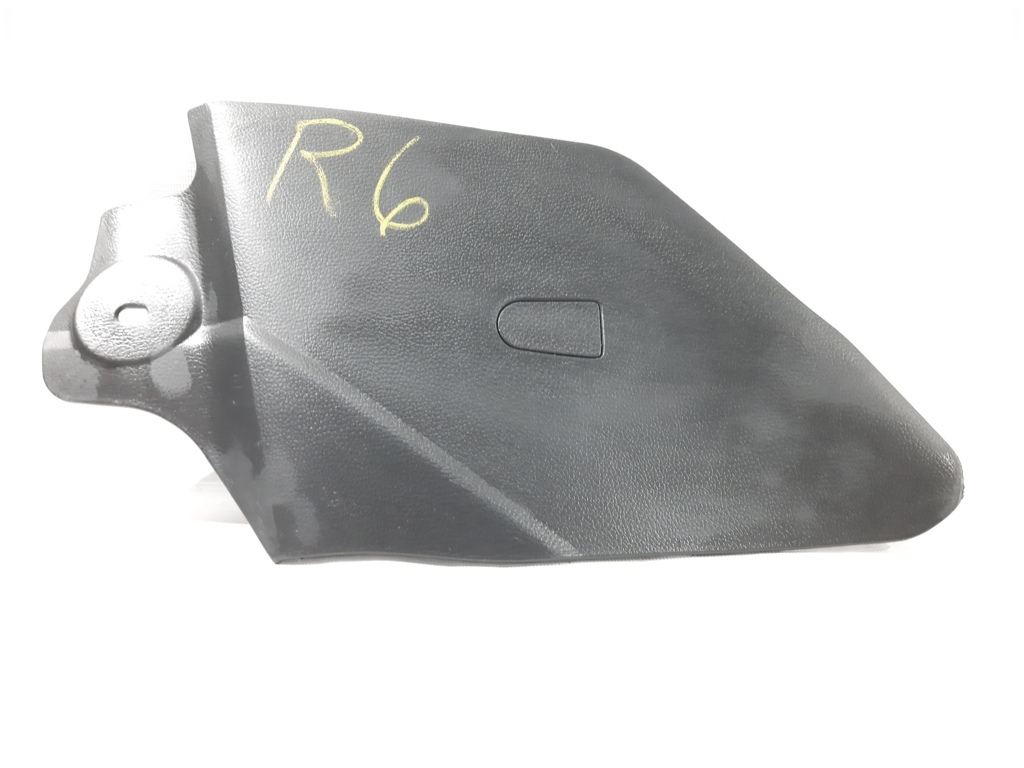 Forte. Накладка центральної консолі ліва Kia Forte 2014-2018 84630A7000 Kia Forte