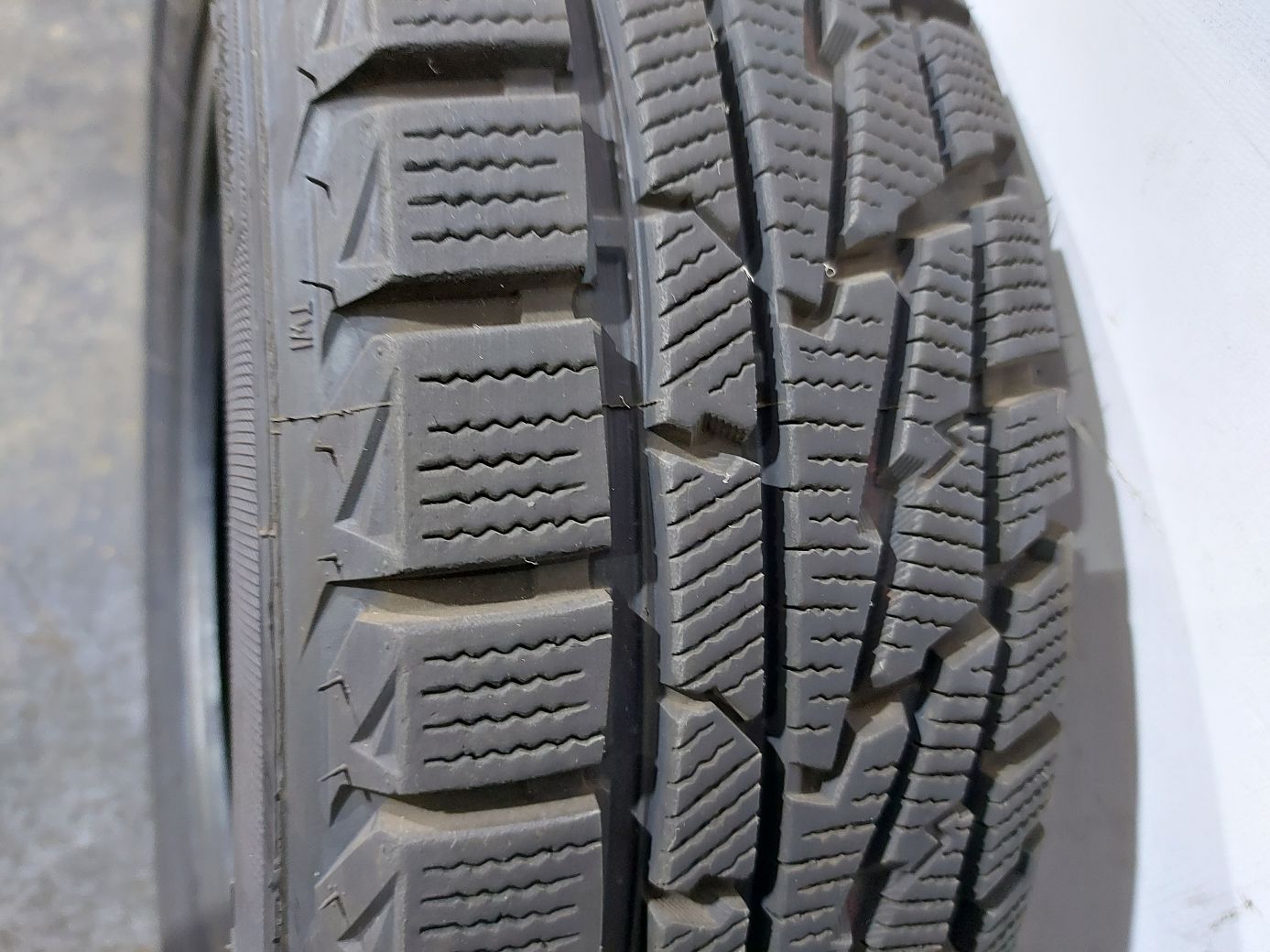  Гума Premiorri Viamaggiore ZPlus 88H 185/65R15 9
