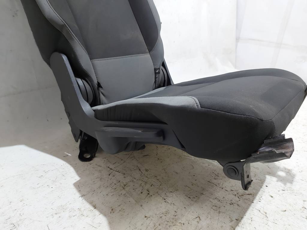 Escape Спинка заднього ряду сидінь права Ford Escape 2014-2015 CJ5Z-7866600-BD Ford Escape 3