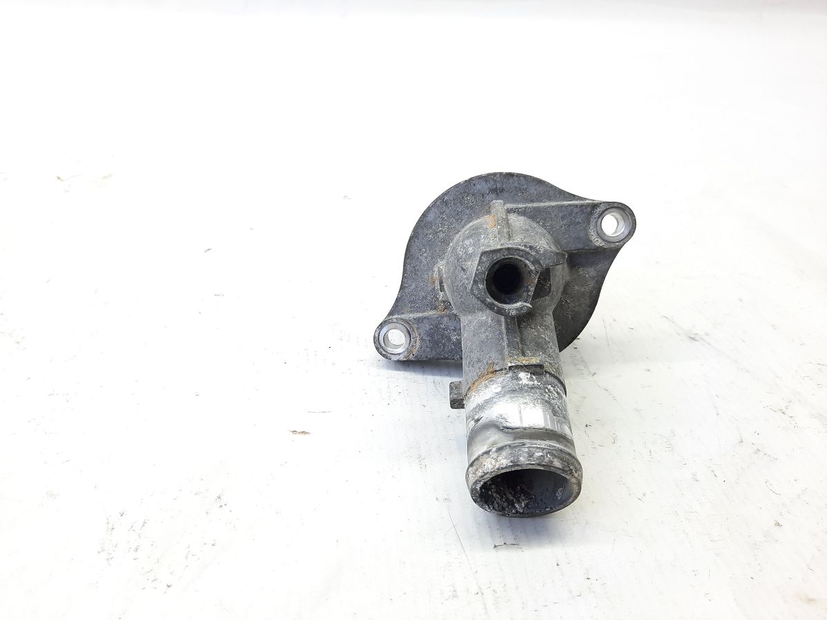 Malibu Корпус термостату Chevrolet Malibu 2016 25201447 Chevrolet Malibu 14