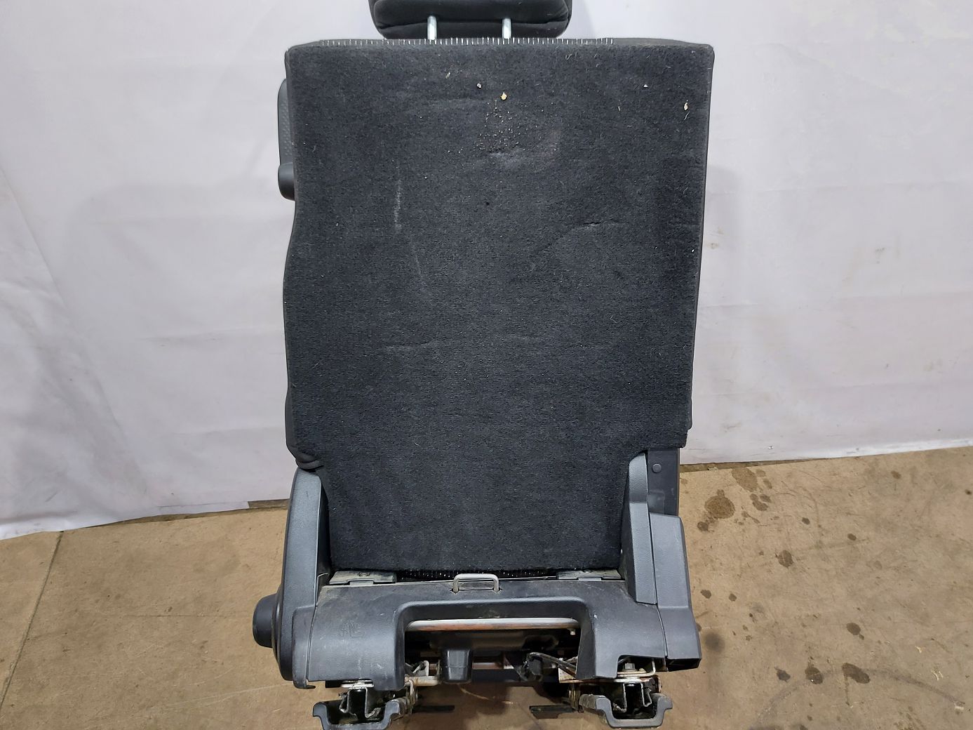 Journey Сидушка заднего ряда сидений левая Dodge Journey 2011-2020 68100253AA Dodge Journey 8 Journey Сидушка заднего ряда сидений левая Dodge Journey 2011-2020 68100253AA Dodge Journey 8