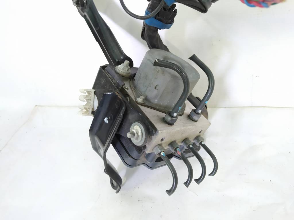 Forester Блок ABS Subaru Forester 2014-2015 27596SG010 Subaru Forester 2