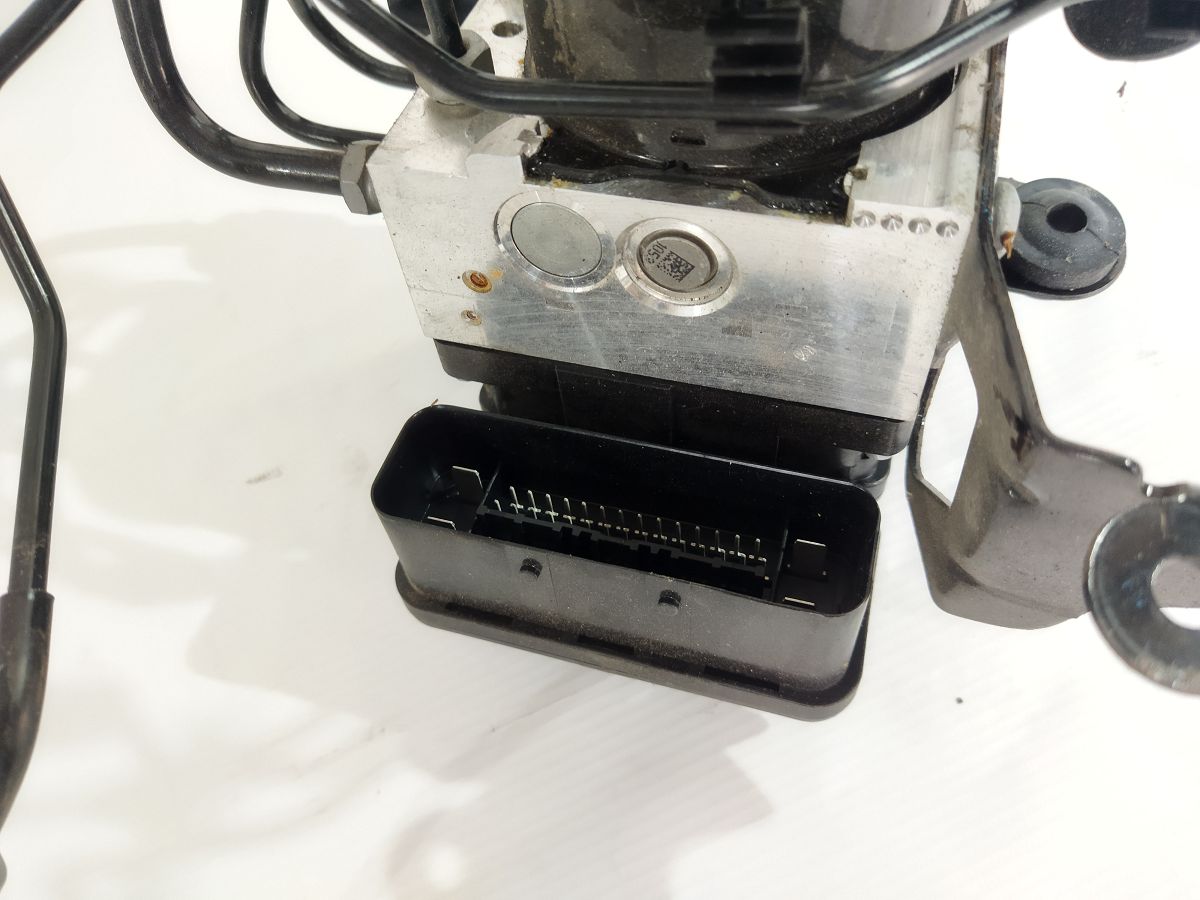 S60 Блок ABS Volvo S60 2014-2016 31400546 Volvo S60 6