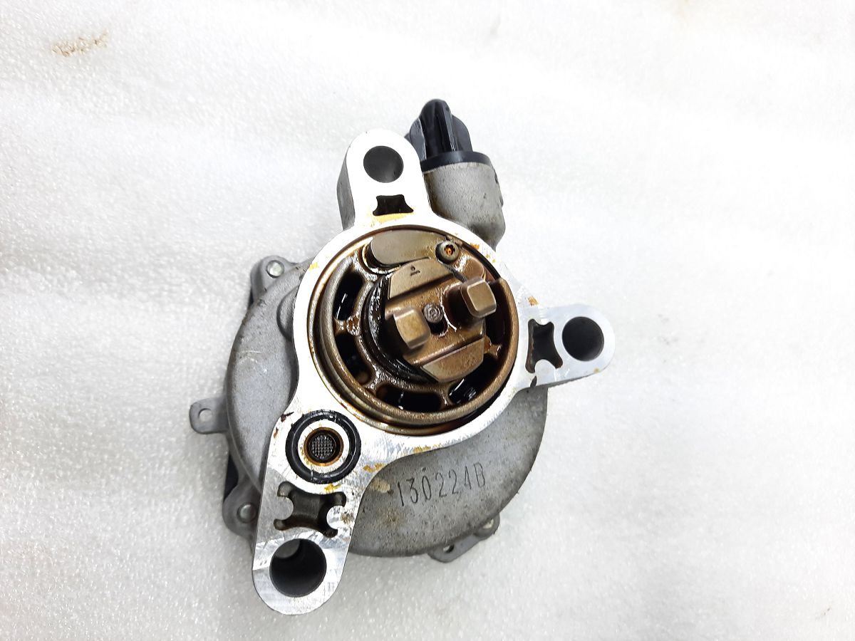 Dart Вакуумный насос Dodge Dart 2013-2019 05047380AD Dodge Dart 3