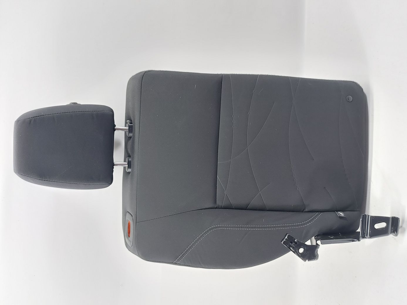 Fiesta. Спинка заднього ряду сидінь права Ford Fiesta 2015-2019 D2BZ5466600XD Ford Fiesta