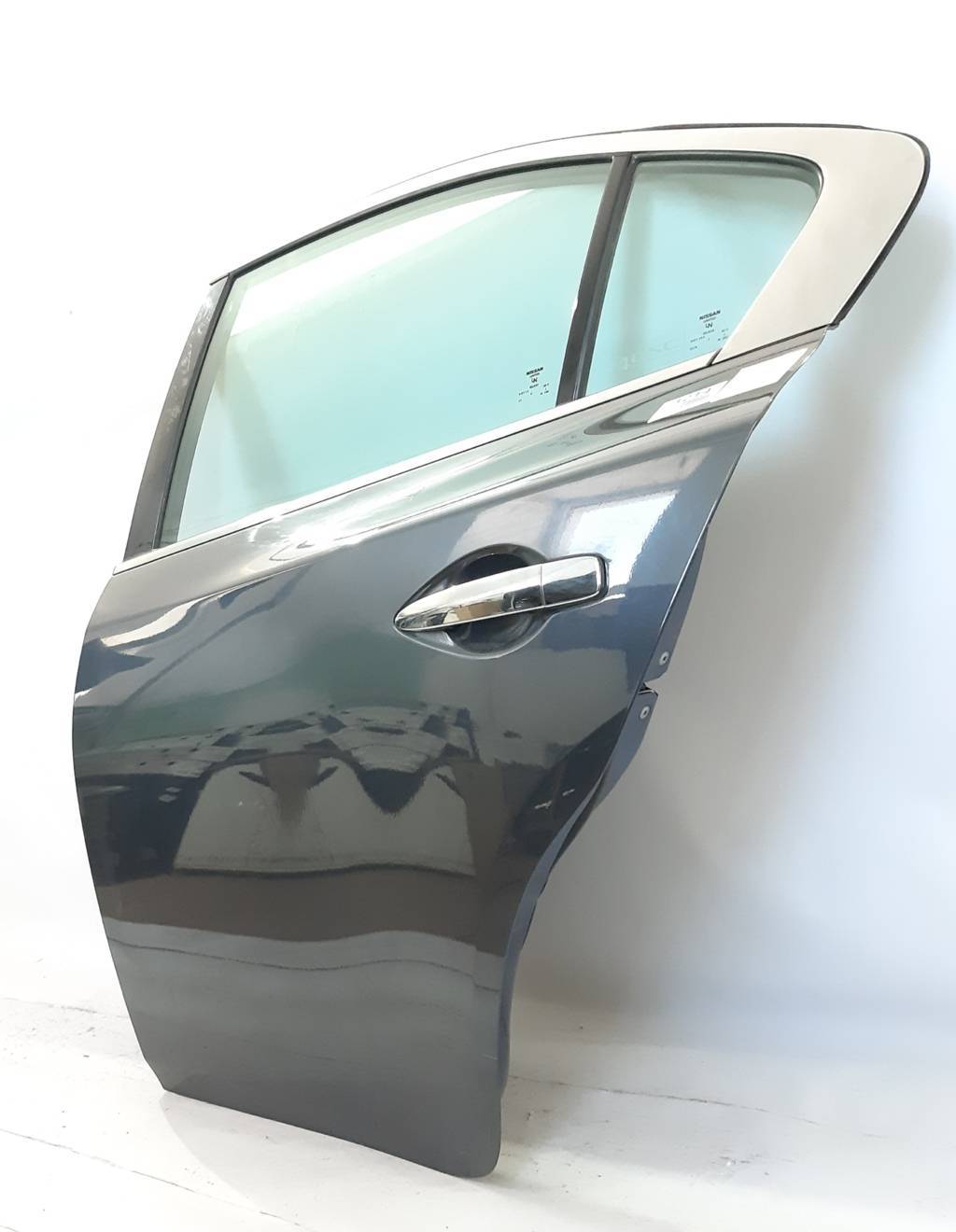 Maxima Дверь задняя левая Nissan Maxima 2011-2012 821019DC0A Nissan Maxima 9