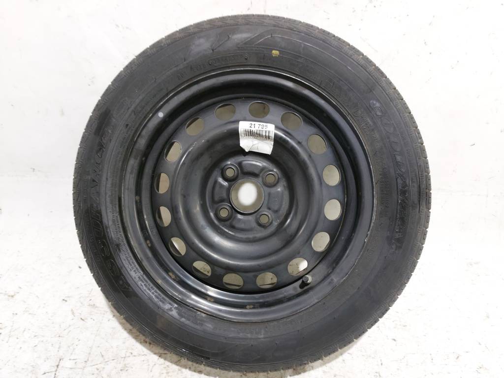 Prius c Диск колёсный с резиной R15 Toyota Prius C 2012-2019 4261152770 Toyota Prius C 19