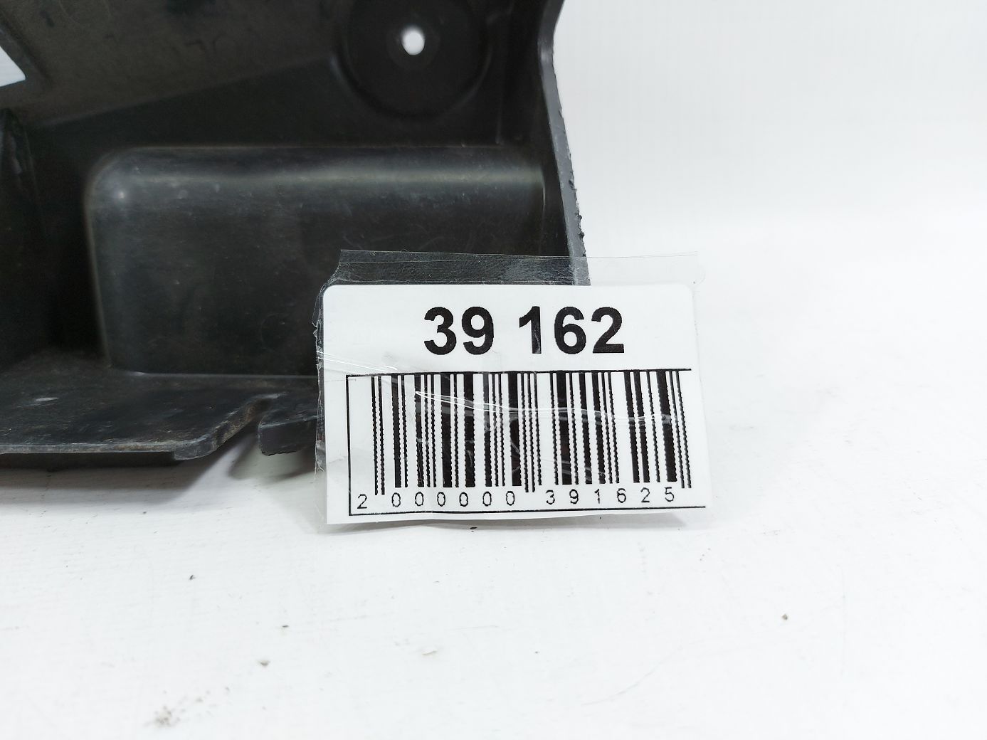 Volt Кріплення бампера заднього праве верхнє Chevrolet Volt 2011-2015 22793094 Chevrolet Volt 3