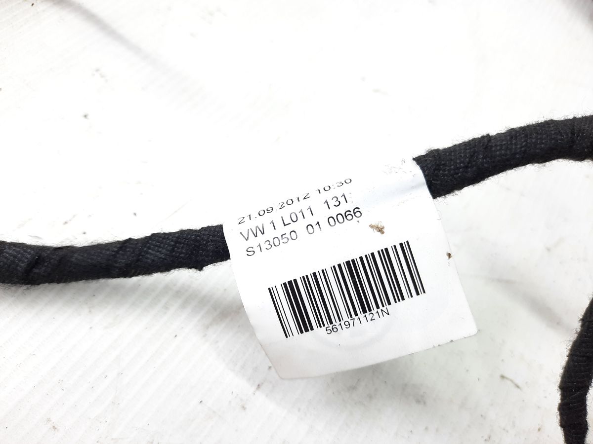 Passat Проводка двери передней правой Volkswagen Passat 2013 561971121N Volkswagen Passat 9