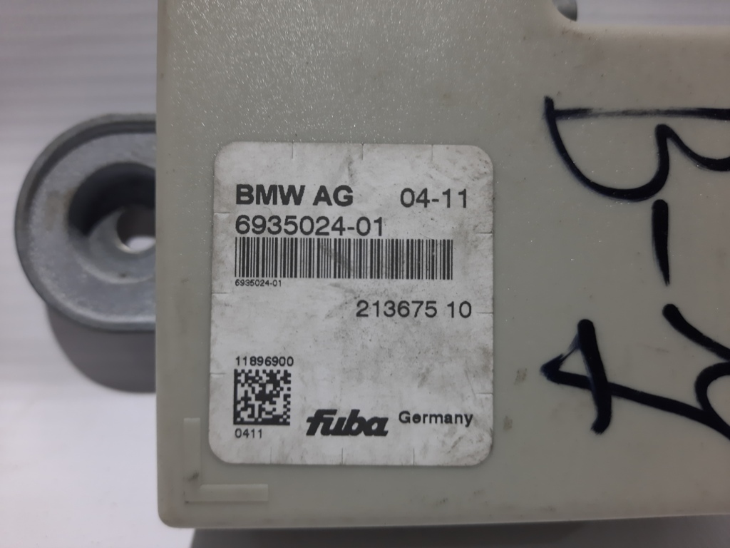 7 series Блок підсилювача антени BMW 7 2012 693502401 BMW 7 2 7 series Блок підсилювача антени BMW 7 2012 693502401 BMW 7 2