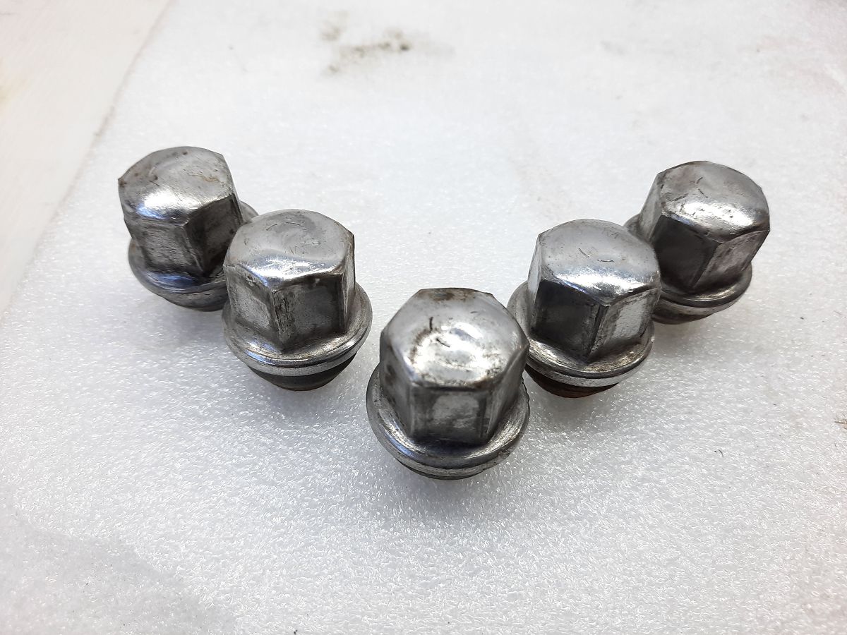 Charger Гайка колесная Dodge Charger 2011-2021 6509873AA Dodge Charger 6