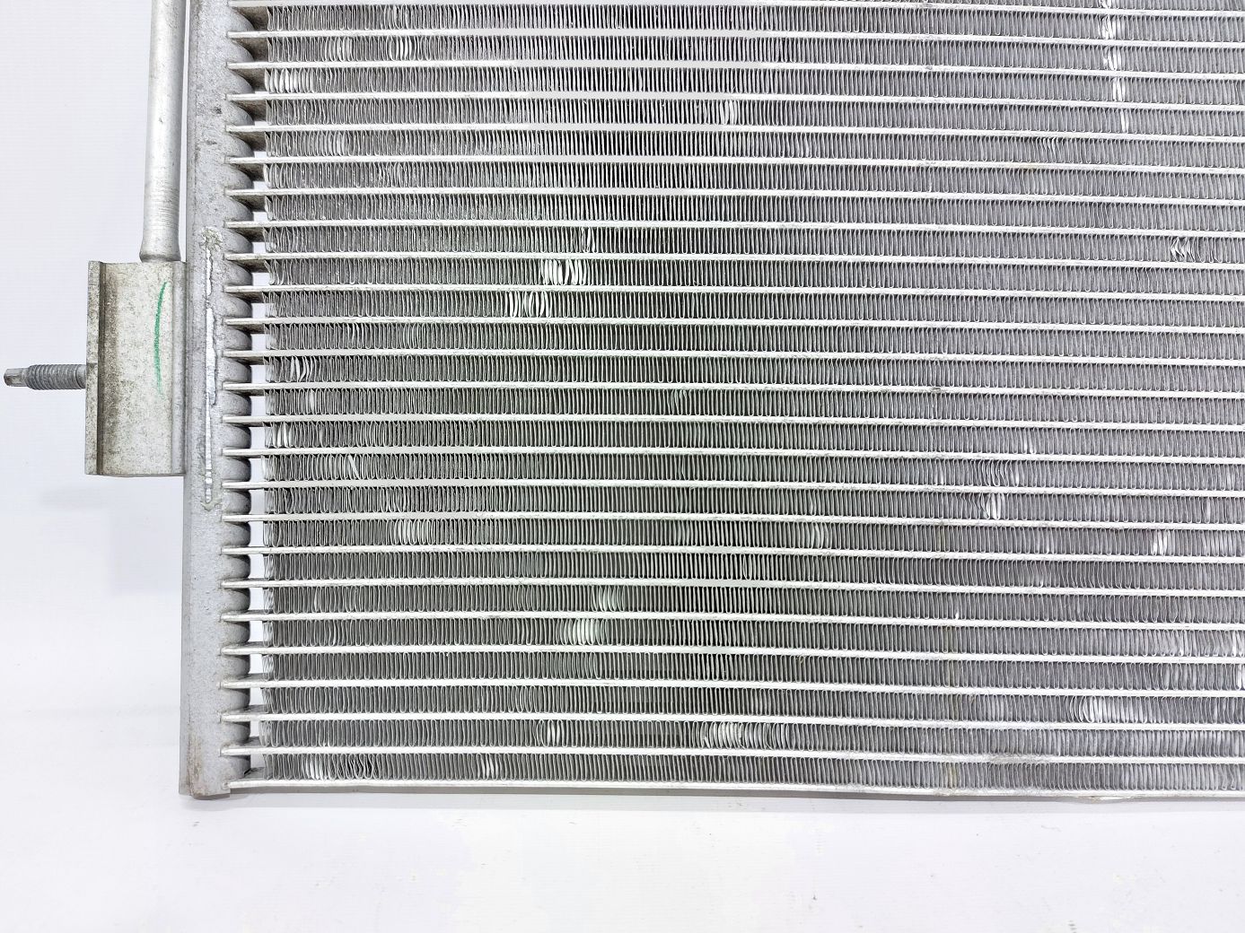 Volt Радіатор кондиціонера Chevrolet Volt 2011-2015 20842140 Chevrolet Volt 5 Volt Радіатор кондиціонера Chevrolet Volt 2011-2015 20842140 Chevrolet Volt 5